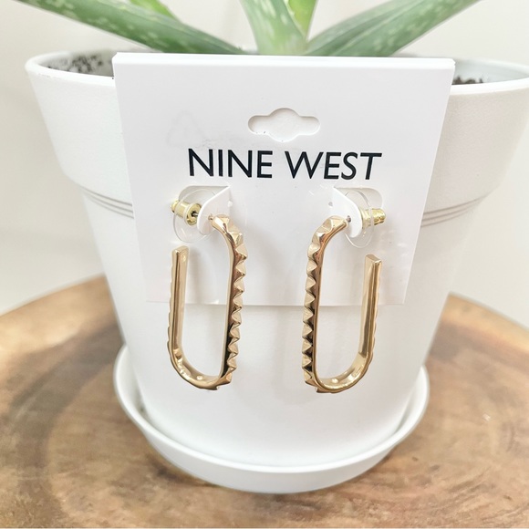 Nine West Jewelry - New Nine West oval shaped textured hoop earrings